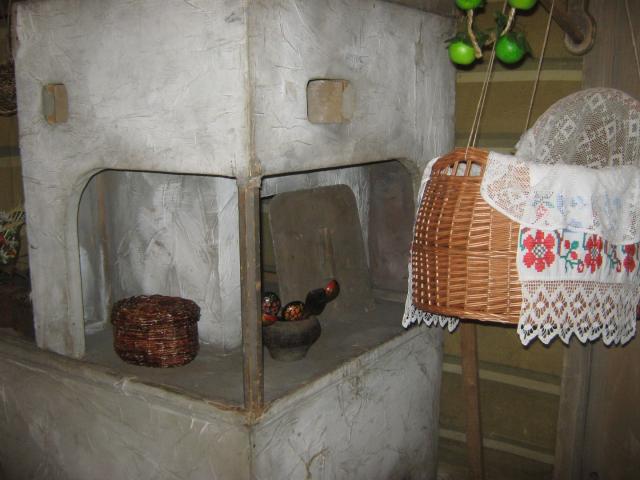 Печь в белорусской хатке